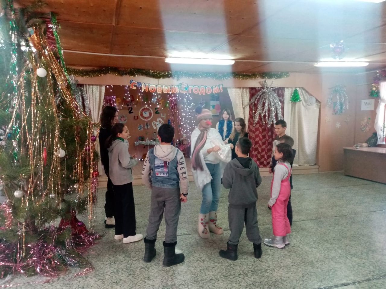 В Ямбулатовском доме культуры прошла Рождественская елка