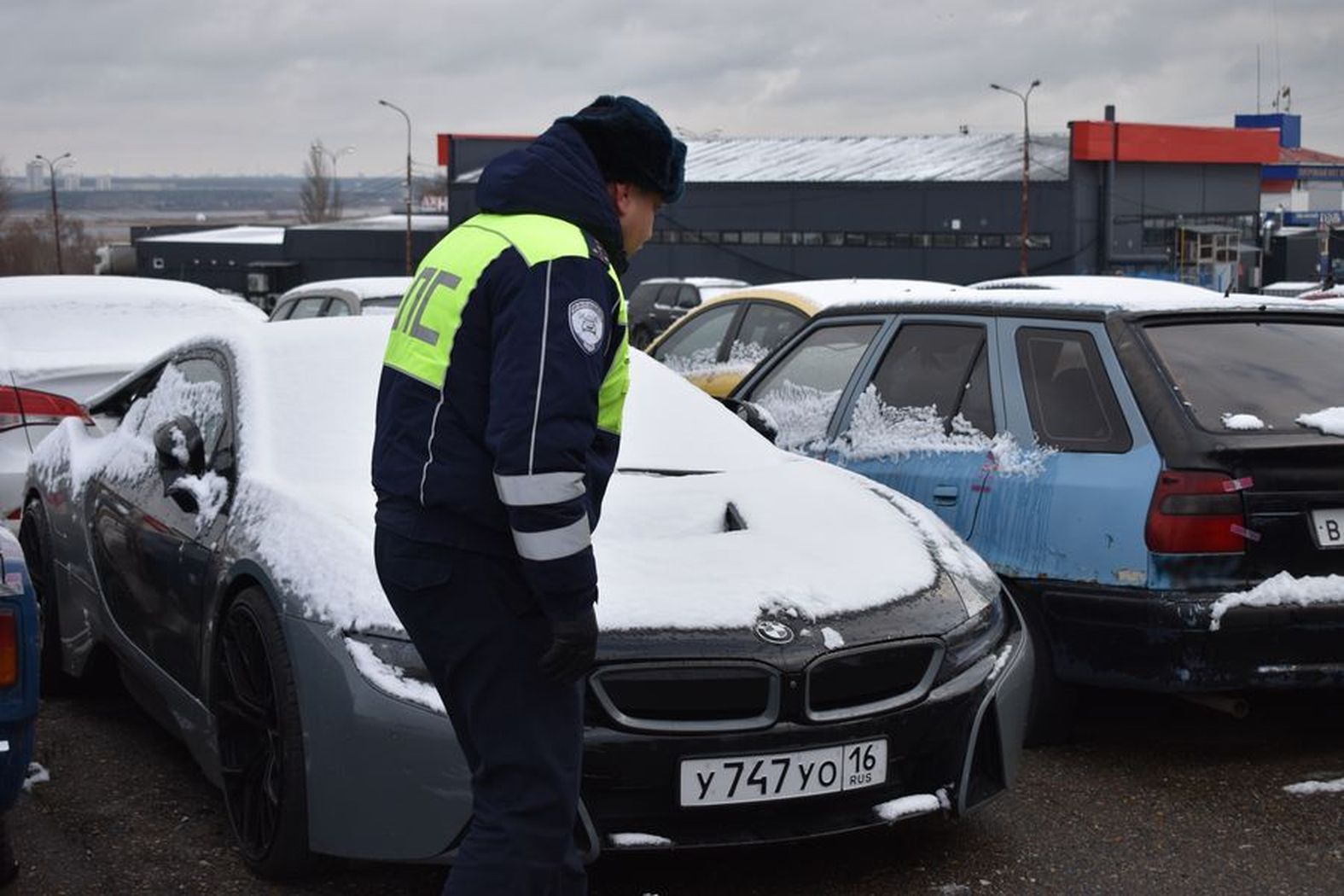 Верхнеуслонским подросткам показали «кладбище автомобилей»