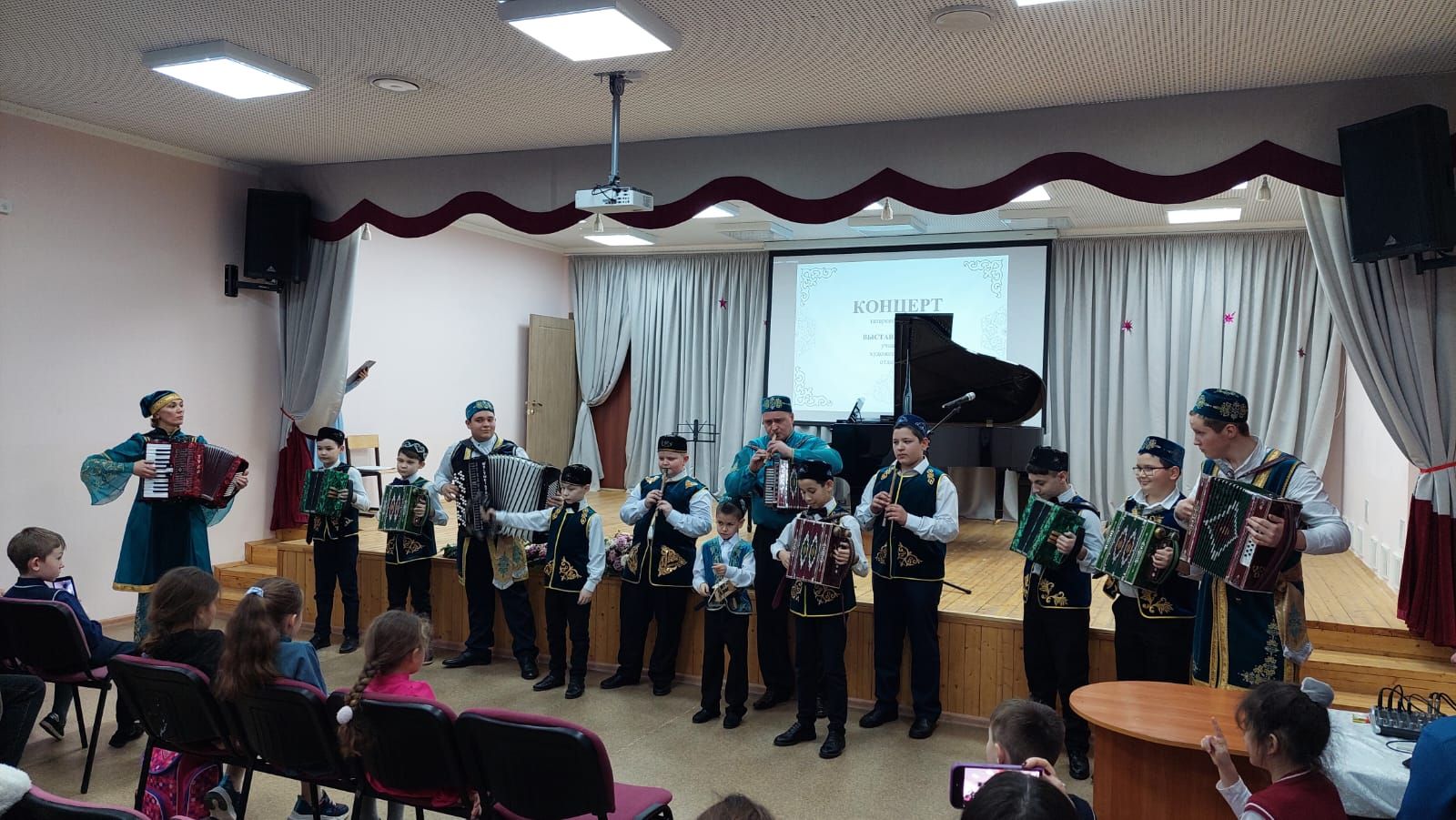 В Верхнем Услоне прошел концерт татарской музыки