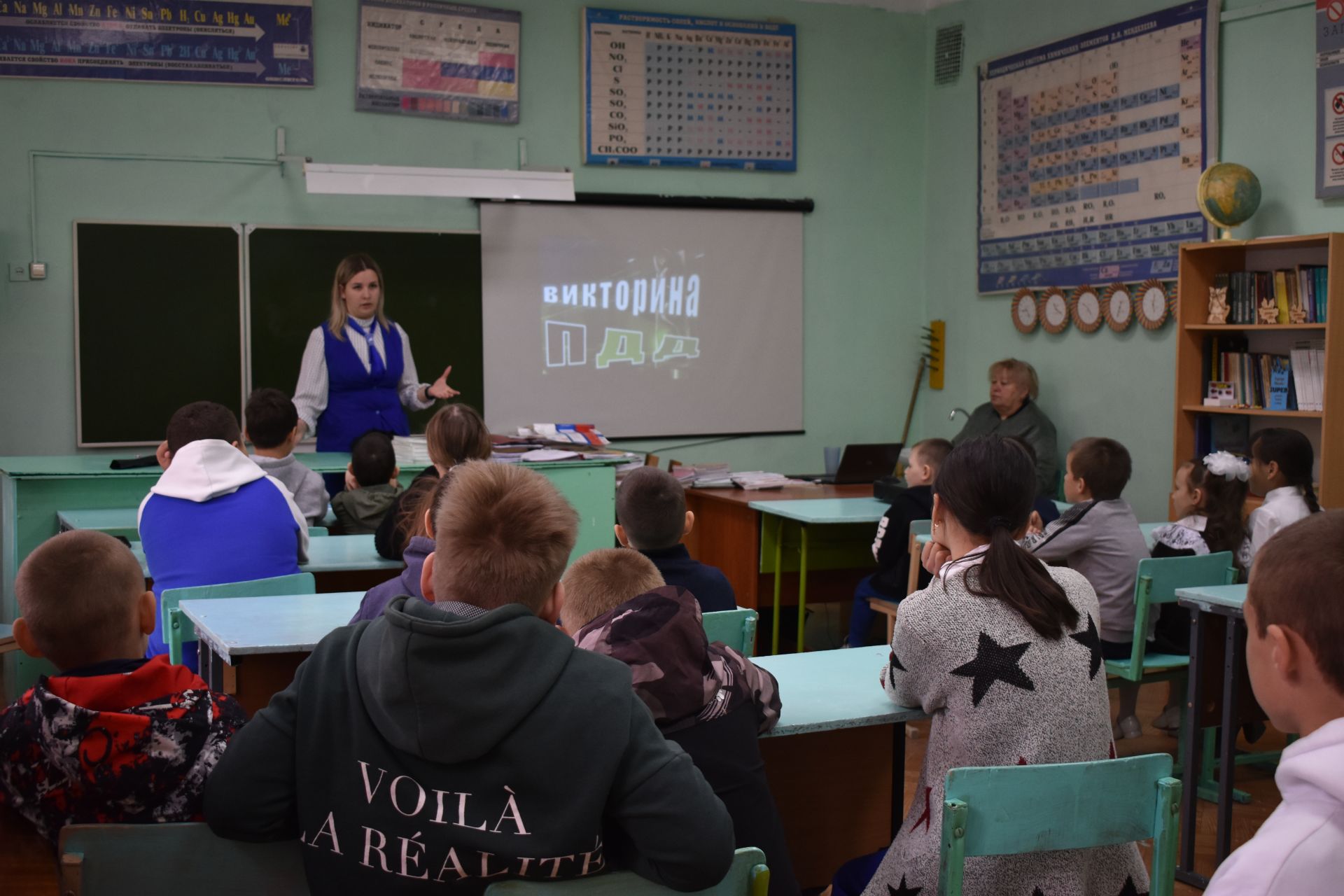 В Верхнеуслонском районе для школьников стартовали занятия по безопасности дорожного движения