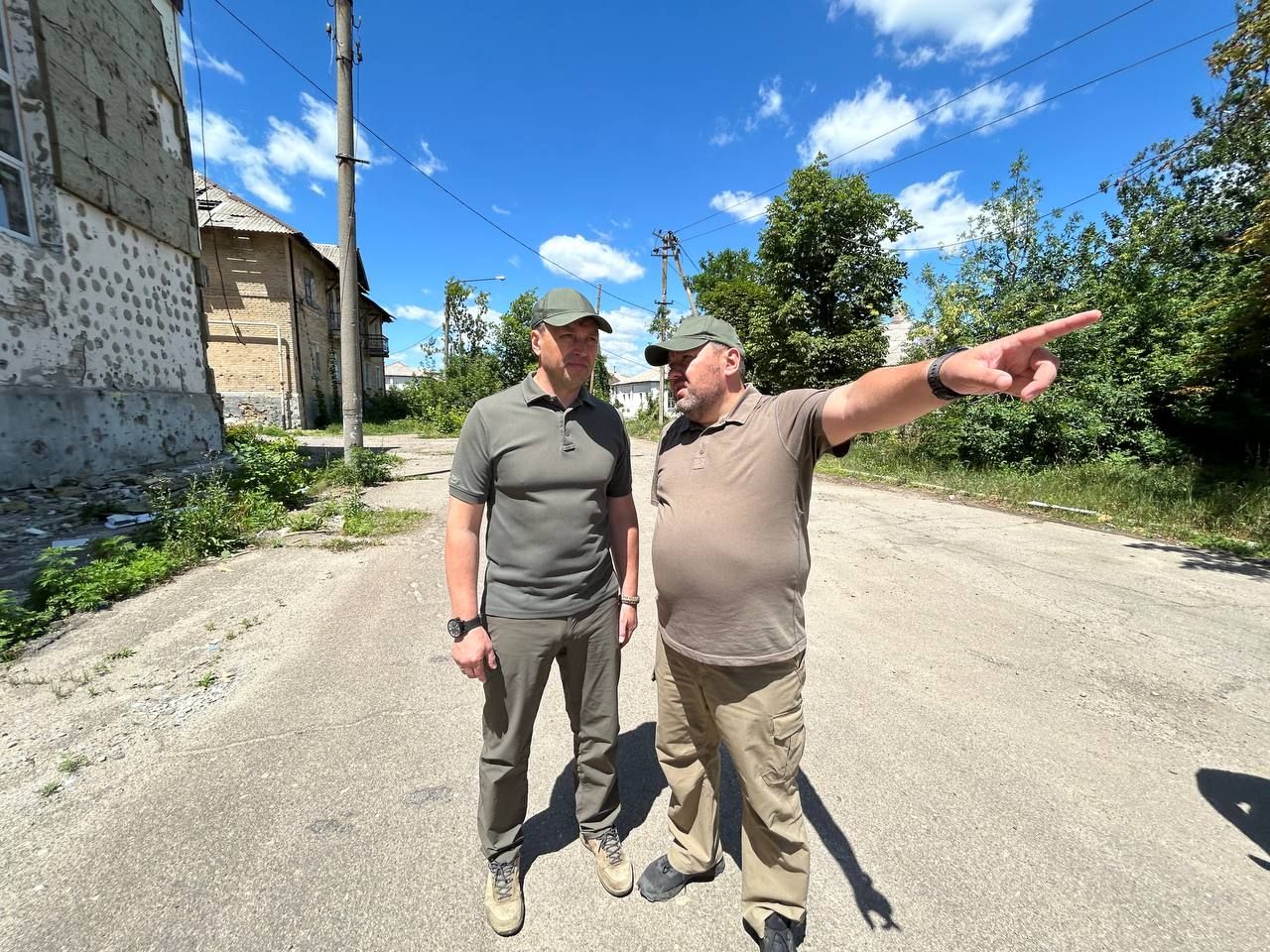 Евгений Варакин находится в командировке в прифронтовом Лисичанске