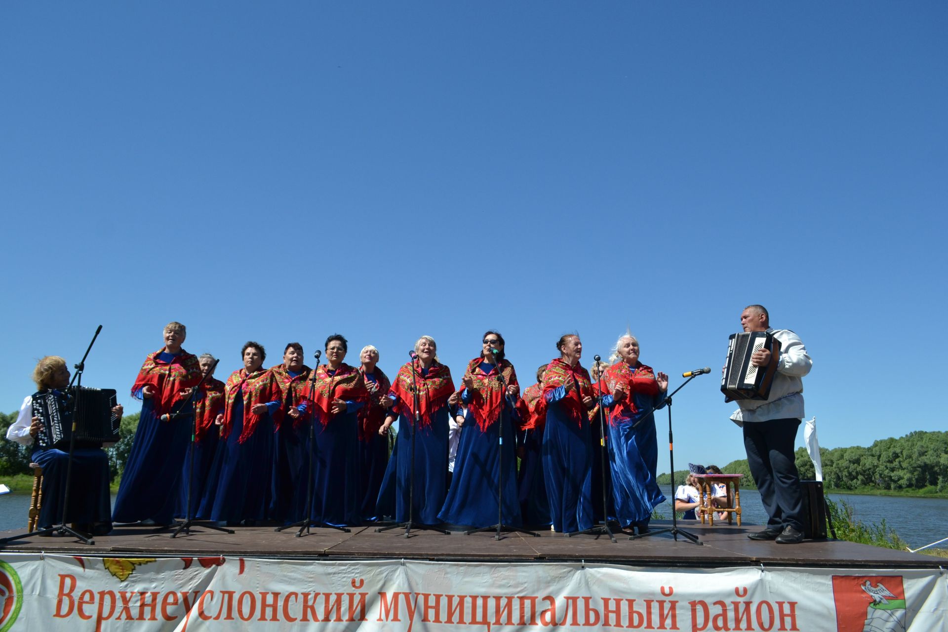 В Верхнеуслонском районе прошёл IV республиканский фестиваль гармонистов «Играй гармонь в Соболевском».