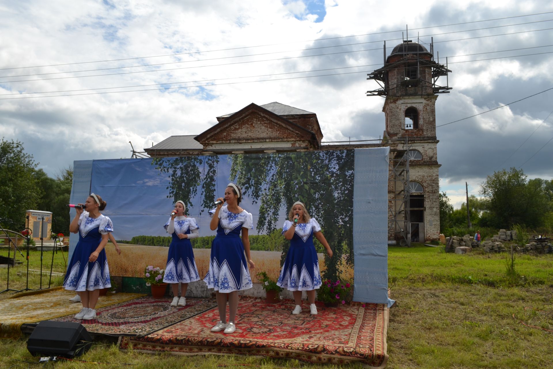 Жители Юматова дружно отметили День села