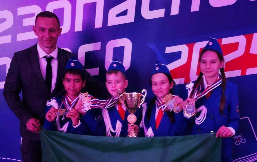 Команда ЮИД из Татарстана взяла серебро на «Безопасном колесе»