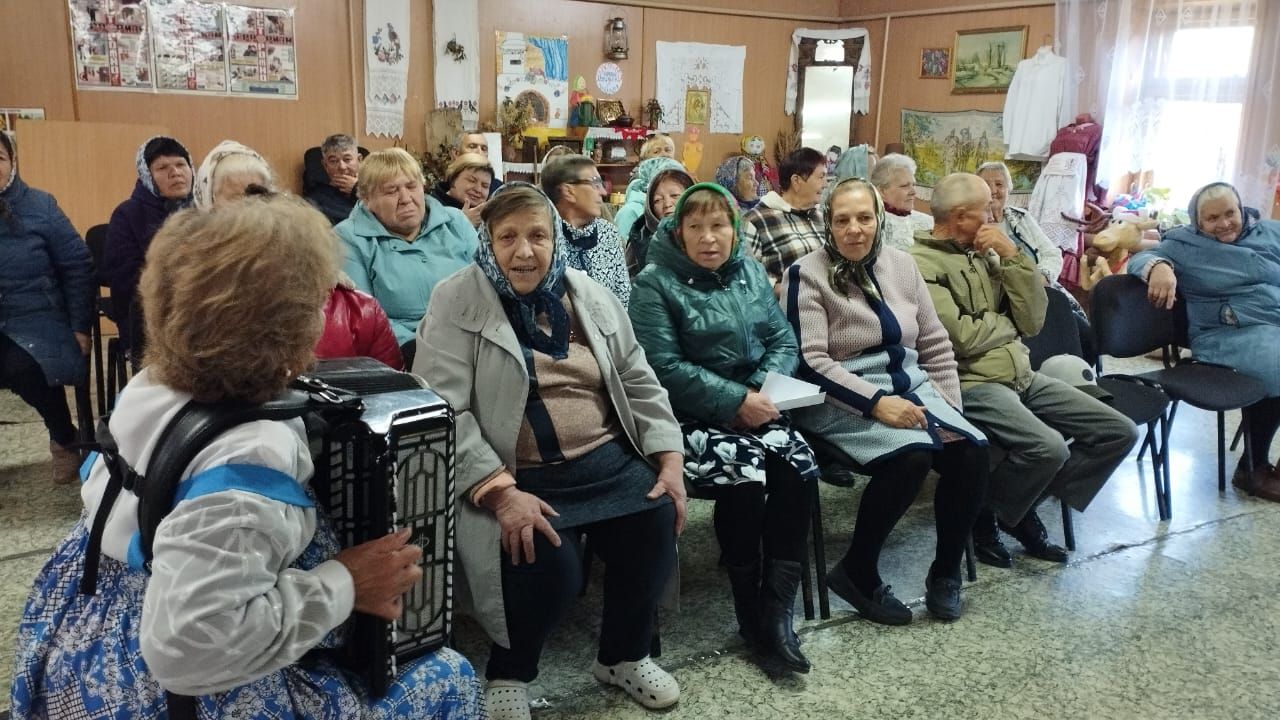 В Верхнеуслонском районе для пожилых прошел праздник «Золотая осень жизни»