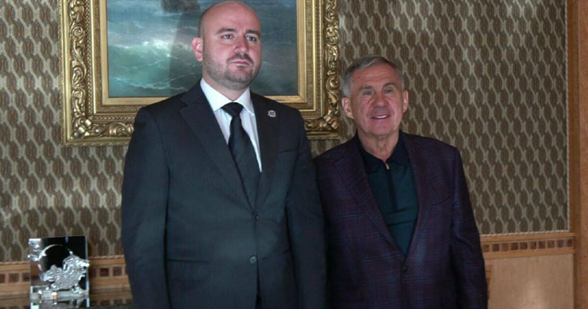 Минниханов поблагодарил Самарскую область за поддержку татарской культуры