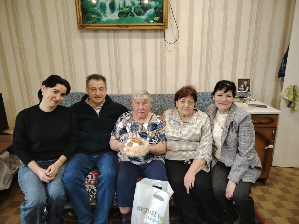 Ветерана АПК Веру Сорокину поздравили с днем рождения