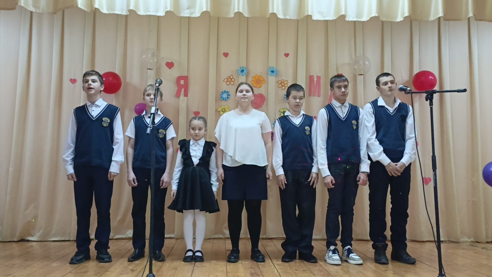 Праздничный концерт ко Дню матери прошел в Кильдеевском Доме культуры