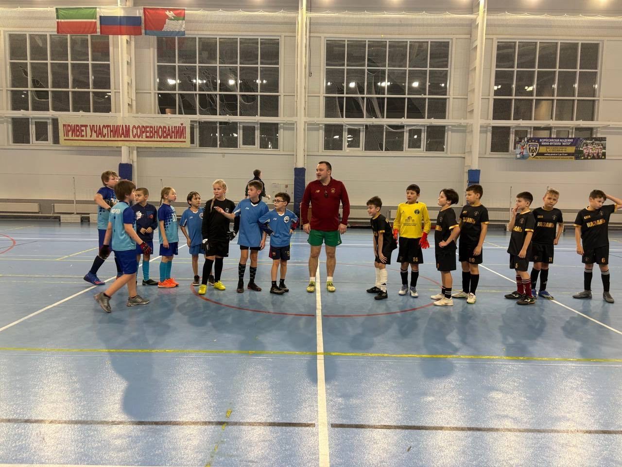 «Кубок снежной Волги»: удачный старт футбольного турнира в Верхнем Услоне