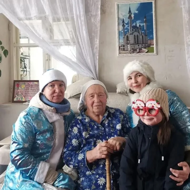 Кызыл Байракта авылдашларына бәйрәм кәефе оештырдылар