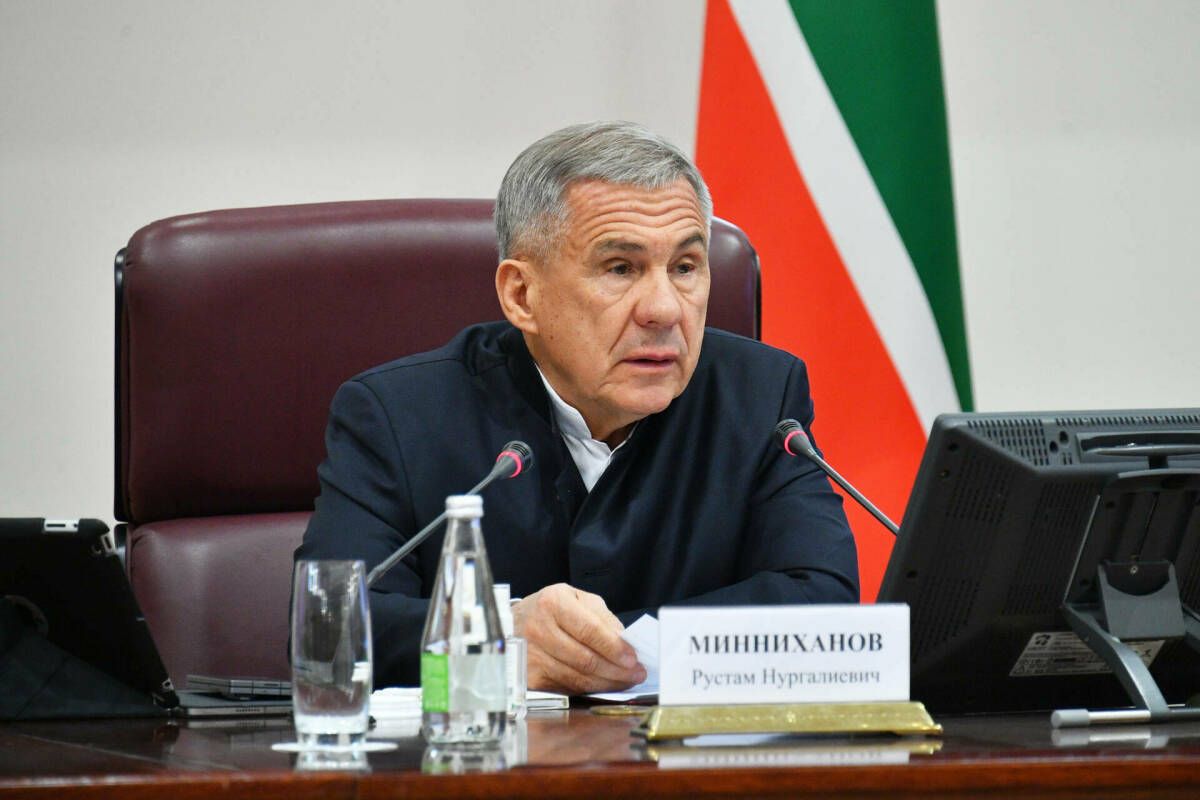Минниханов призвал усилить наблюдение за небом из-за угрозы дронов