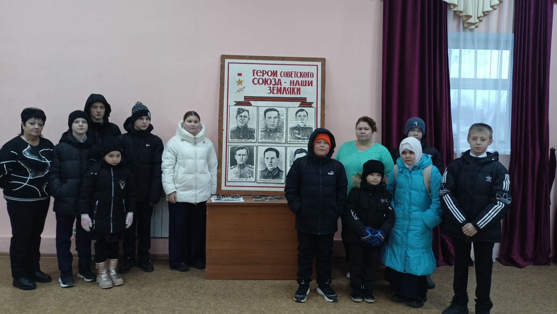 Час мужества «Славные сыны Отечества» прошёл в Кильдеевском Доме культуры