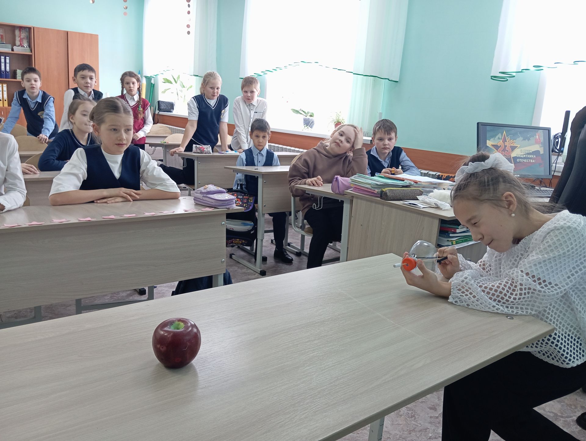 В Верхнем Услоне гимназистам провели патриотический час «Держава армией крепка»