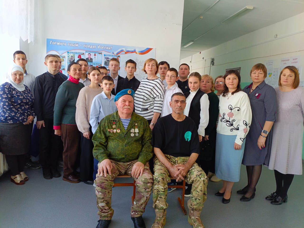 Октябрьский бистәсе мәктәбендә парламент дәресе узды