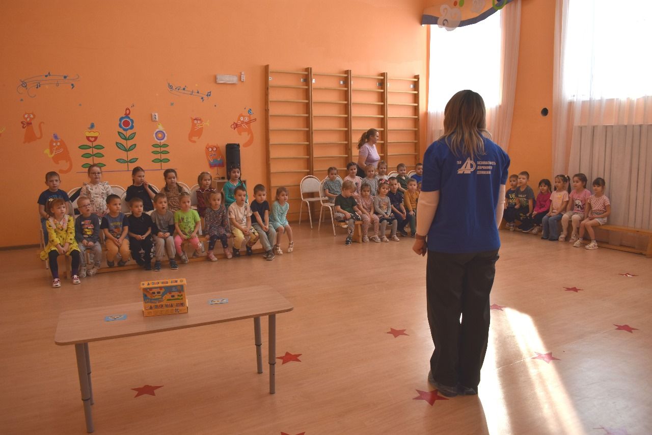 В Верхнеуслонском районе детям напомнили о соблюдении ПДД