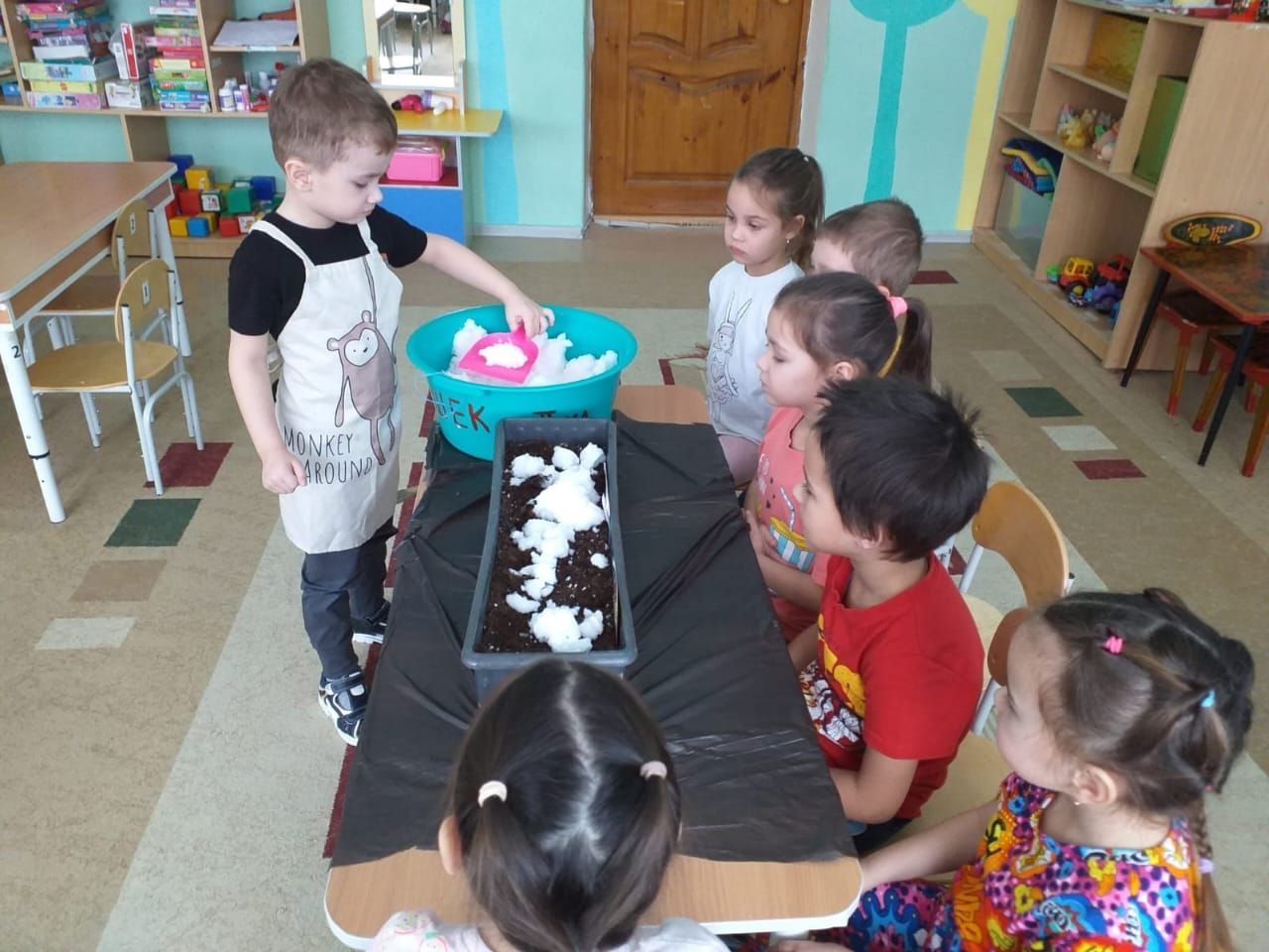 «Каенкай» балалар бакчасы чәчәк үсентеләре әзерлиләр