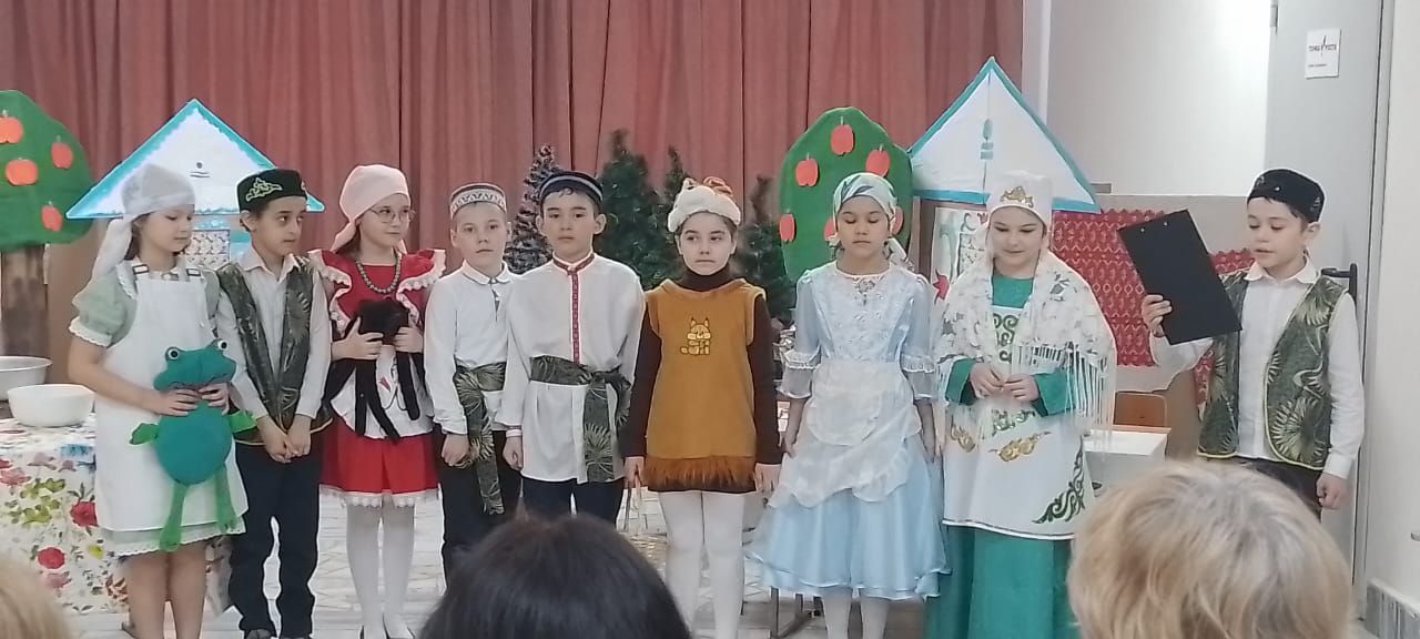 Яр буе Морквашында “Кояшкай” мәктәп татар театры иҗади уңышларга ирешә