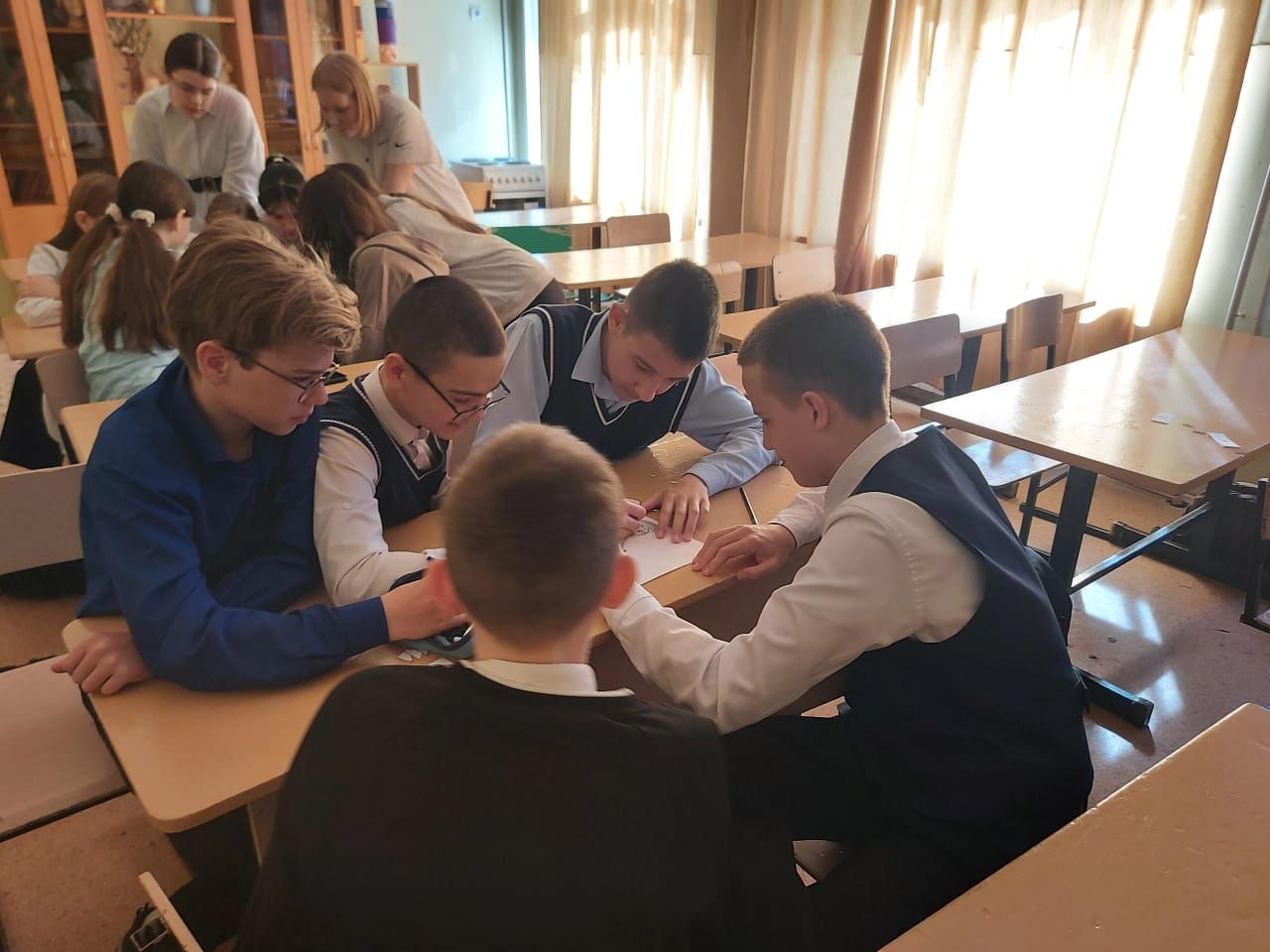 Югары Ослан мәктәбе балалары хыялый сәяхәттә булдылар