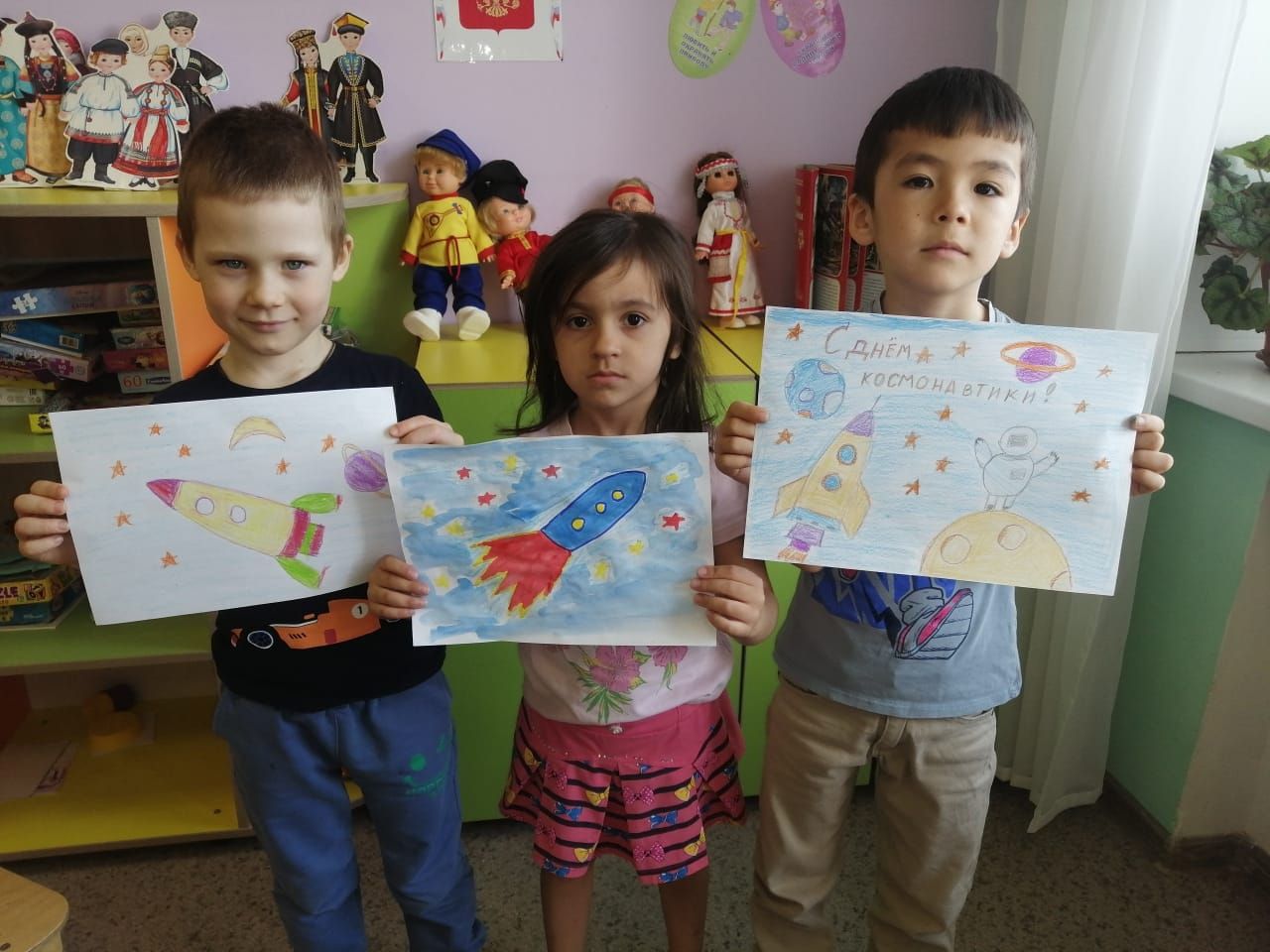 Түбән Осланда Космонавтика көненә багышланган дәрес узды