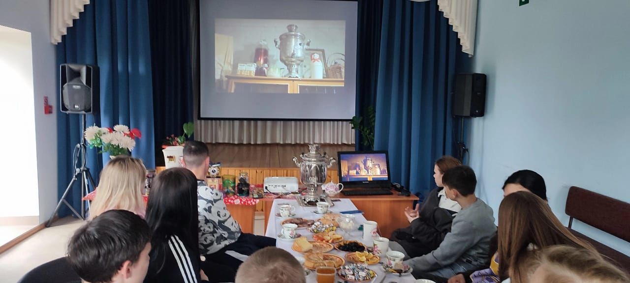 Бакча Сарайда чәй эчү традицияләре белән таныштылар