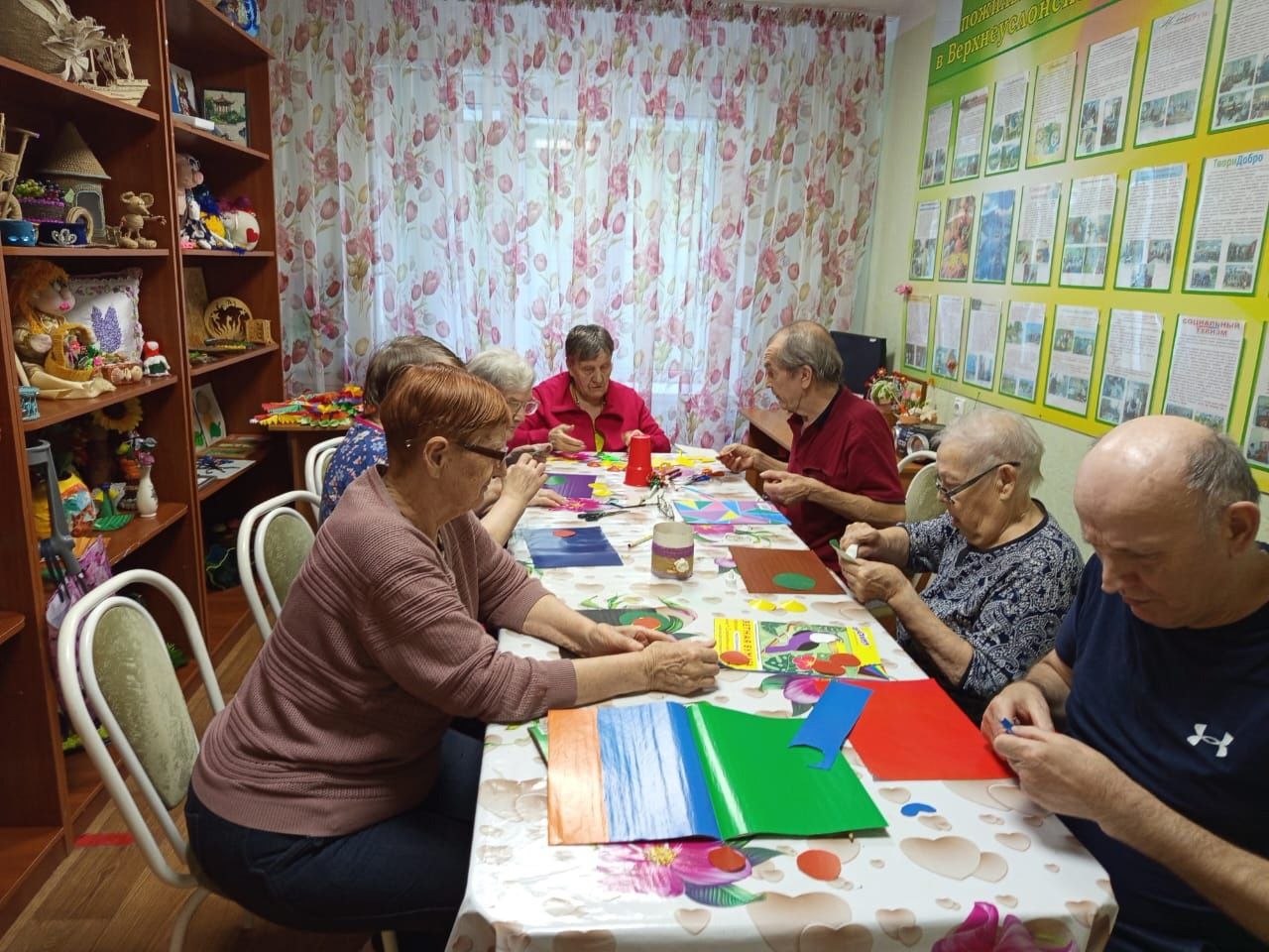 Мастер-класс по арт-терапии в Верхнеуслонском доме-интернате