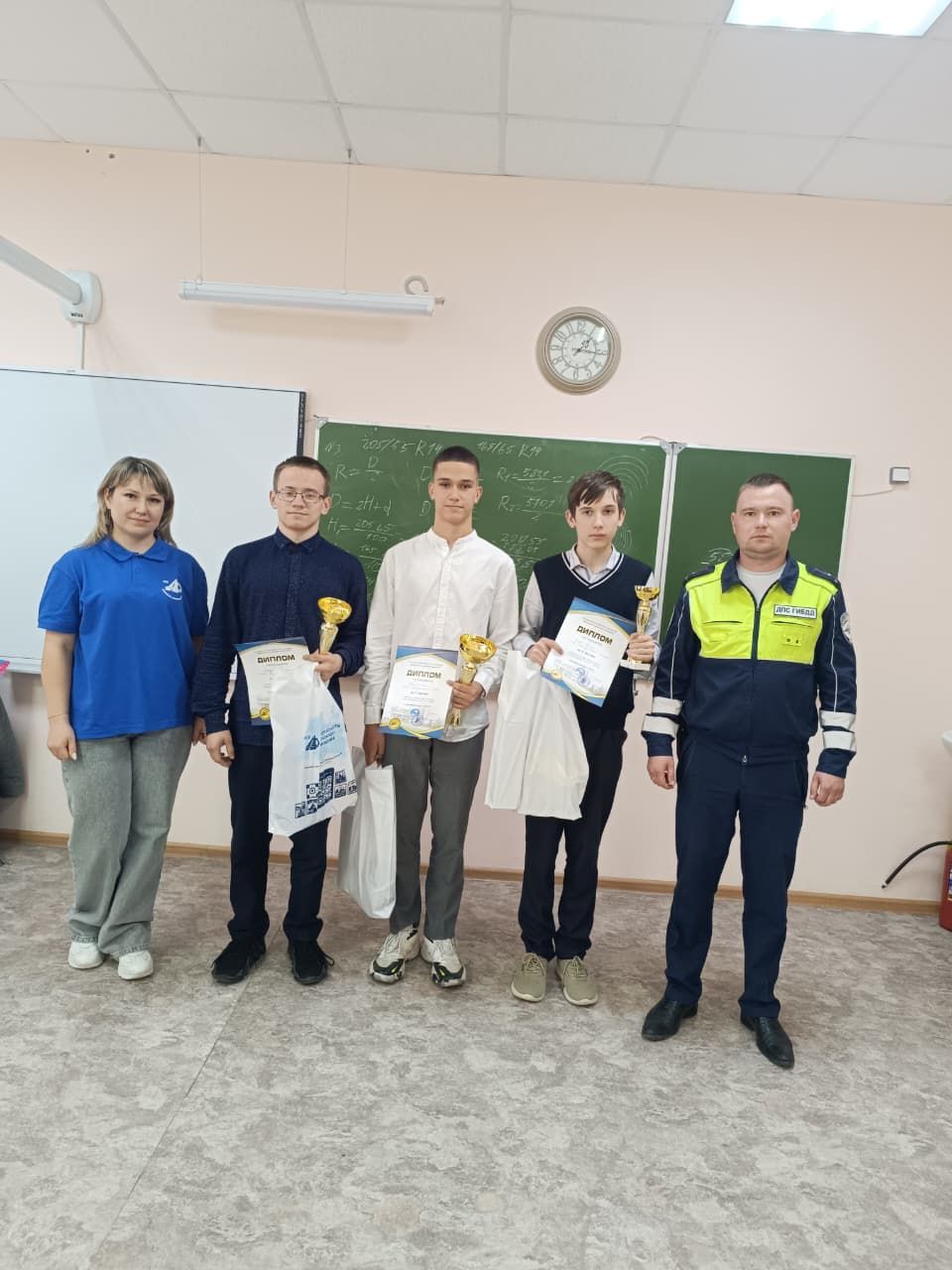 В Верхнем Услоне прошел альтернативный конкурс по автомногоборью