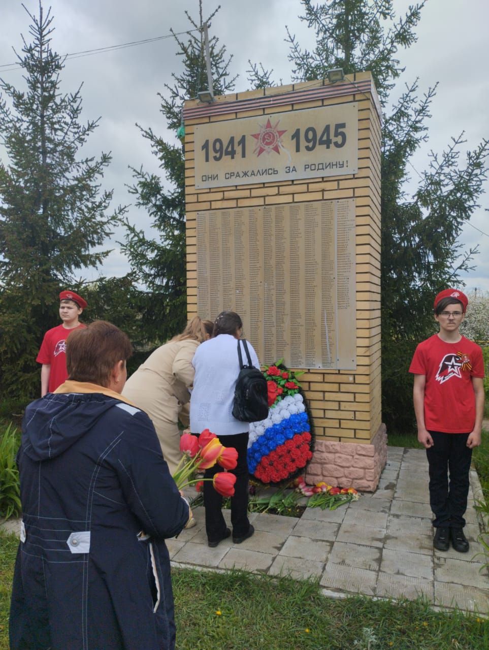 В Печищах почтили память героев в День Победы