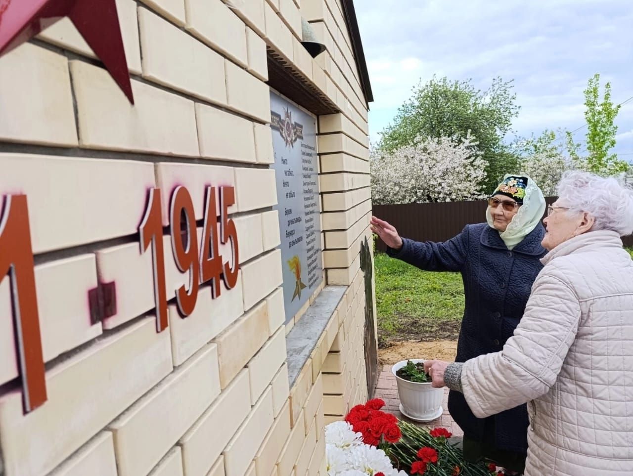 Ватан авылында фронтовик якташларына һәйкәл ачу тантанасы узды