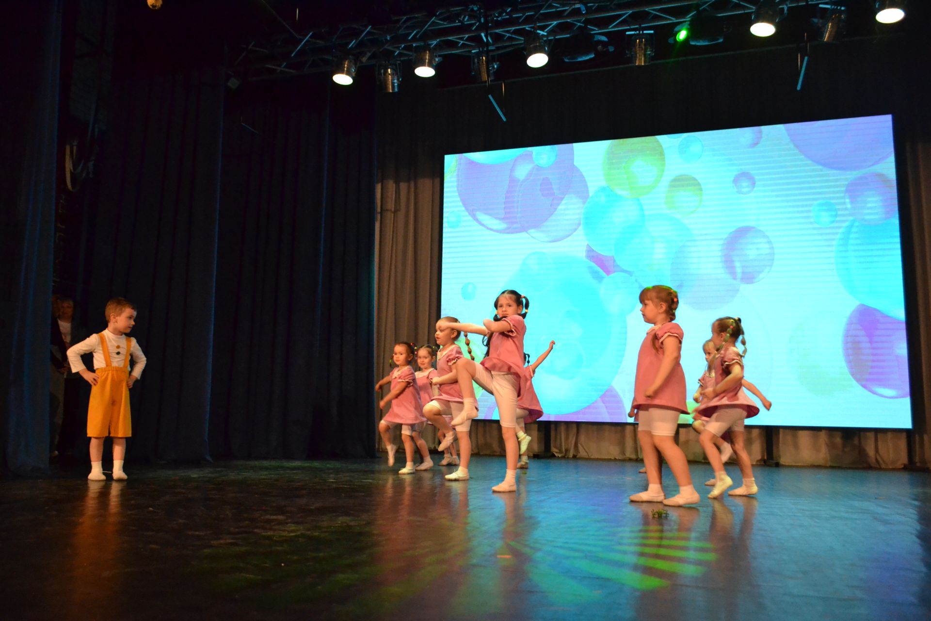 10 лет «Конфетти»: от первого шага до аплодисментов