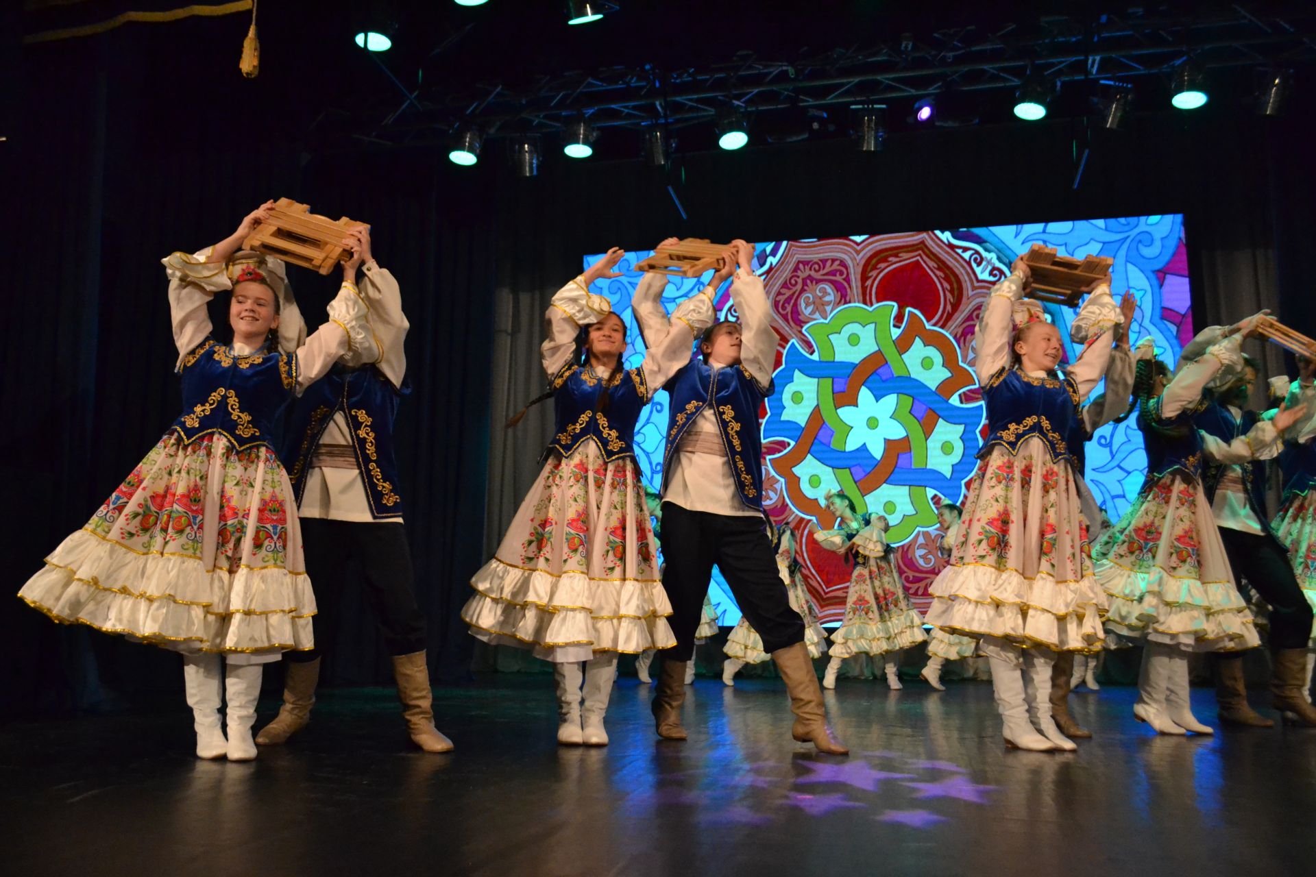 10 лет «Конфетти»: от первого шага до аплодисментов