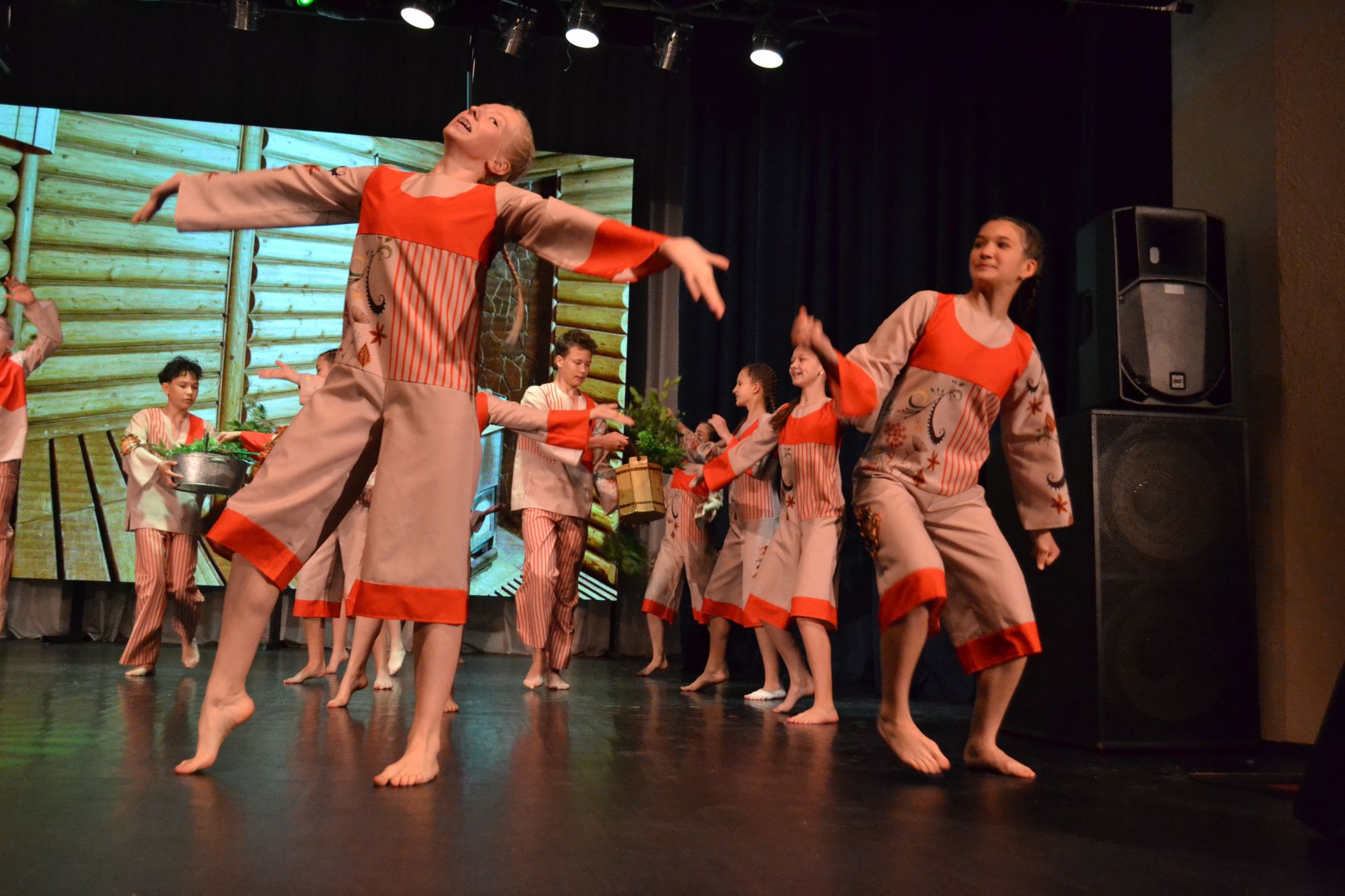 10 лет «Конфетти»: от первого шага до аплодисментов