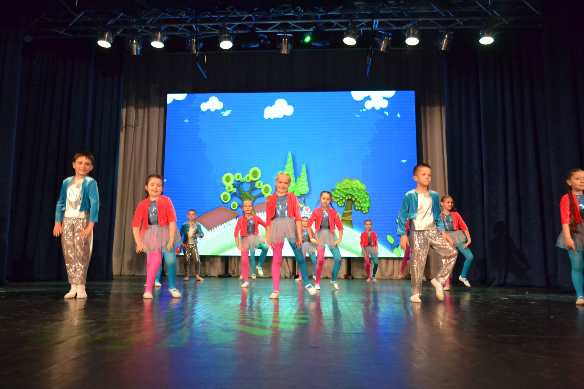 10 лет «Конфетти»: от первого шага до аплодисментов