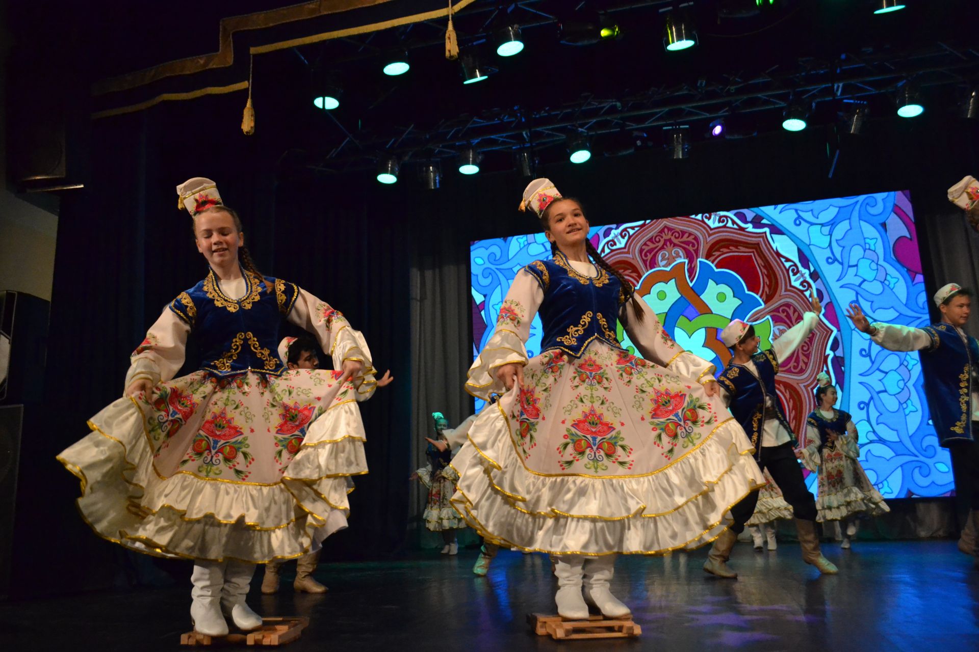 10 лет «Конфетти»: от первого шага до аплодисментов