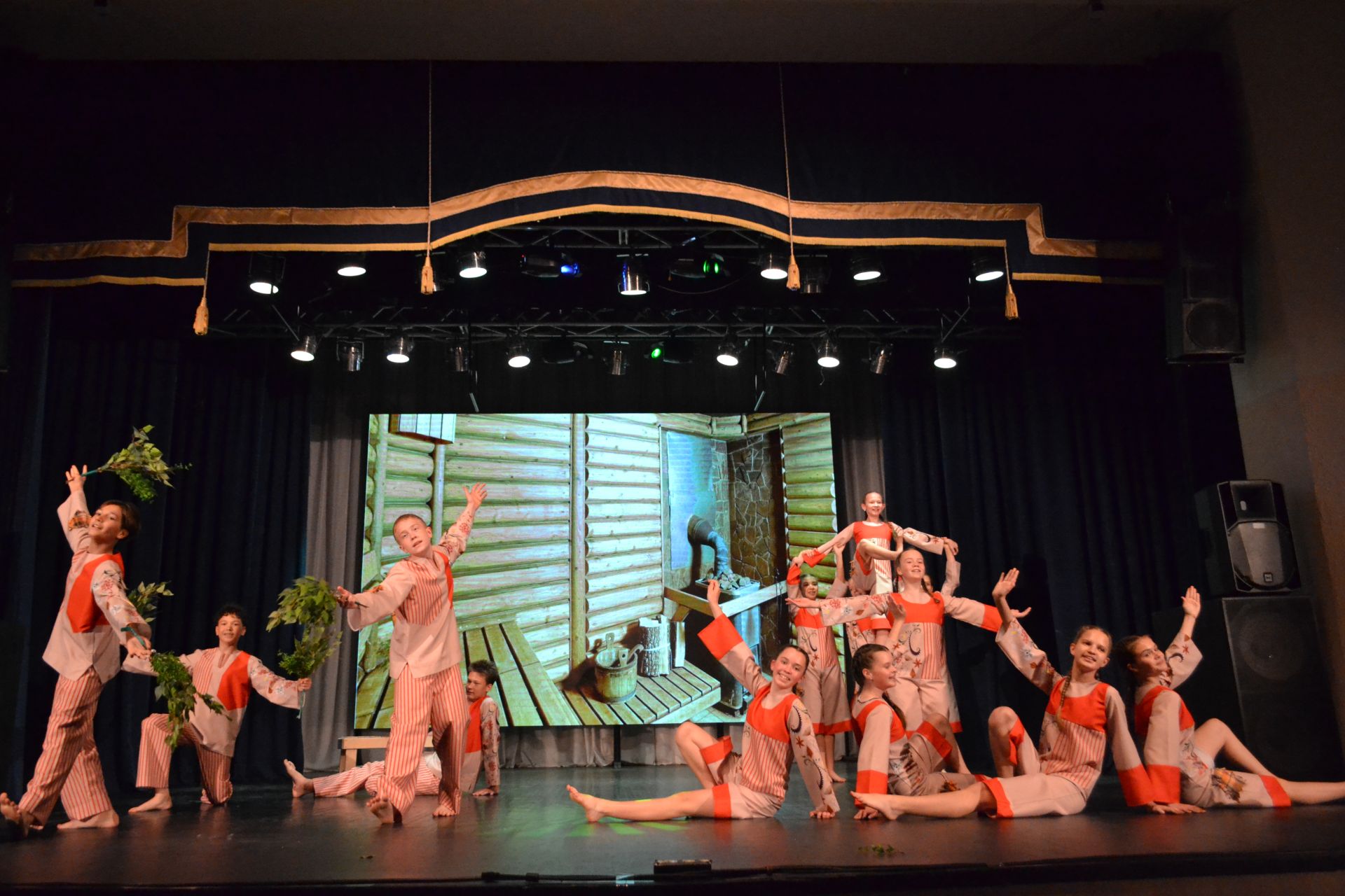 10 лет «Конфетти»: от первого шага до аплодисментов