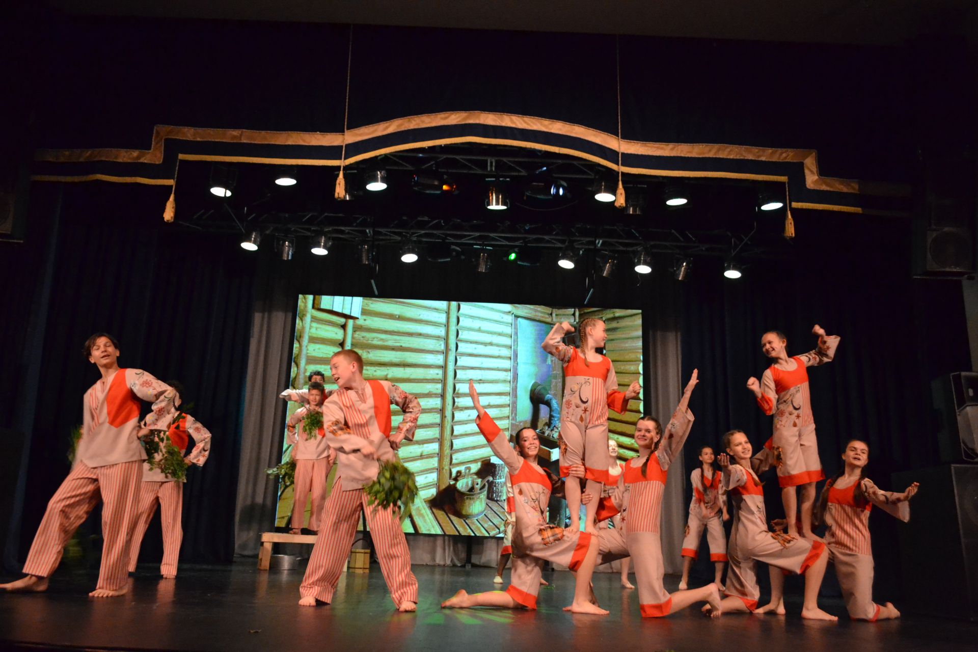 10 лет «Конфетти»: от первого шага до аплодисментов