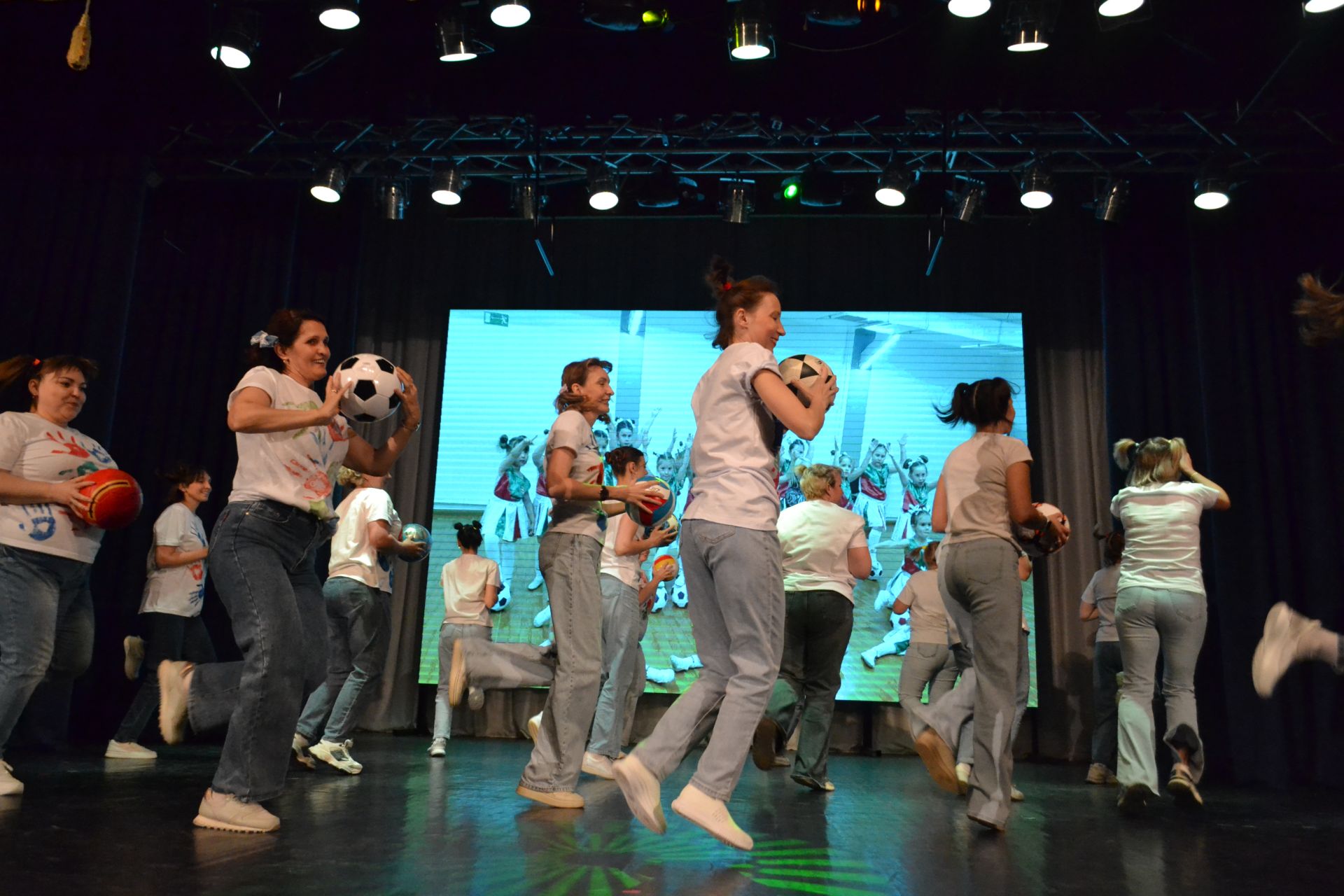 10 лет «Конфетти»: от первого шага до аплодисментов