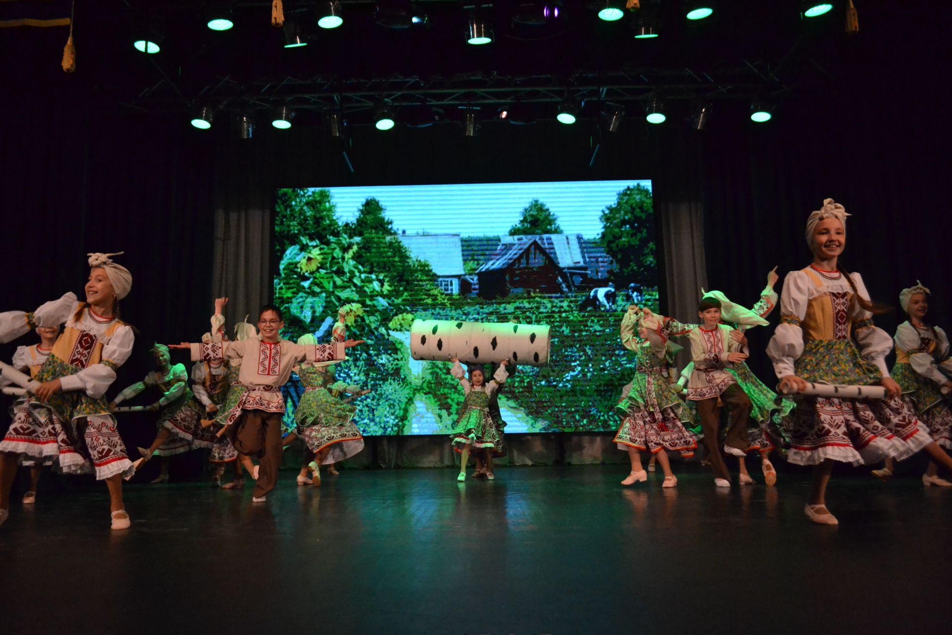 10 лет «Конфетти»: от первого шага до аплодисментов