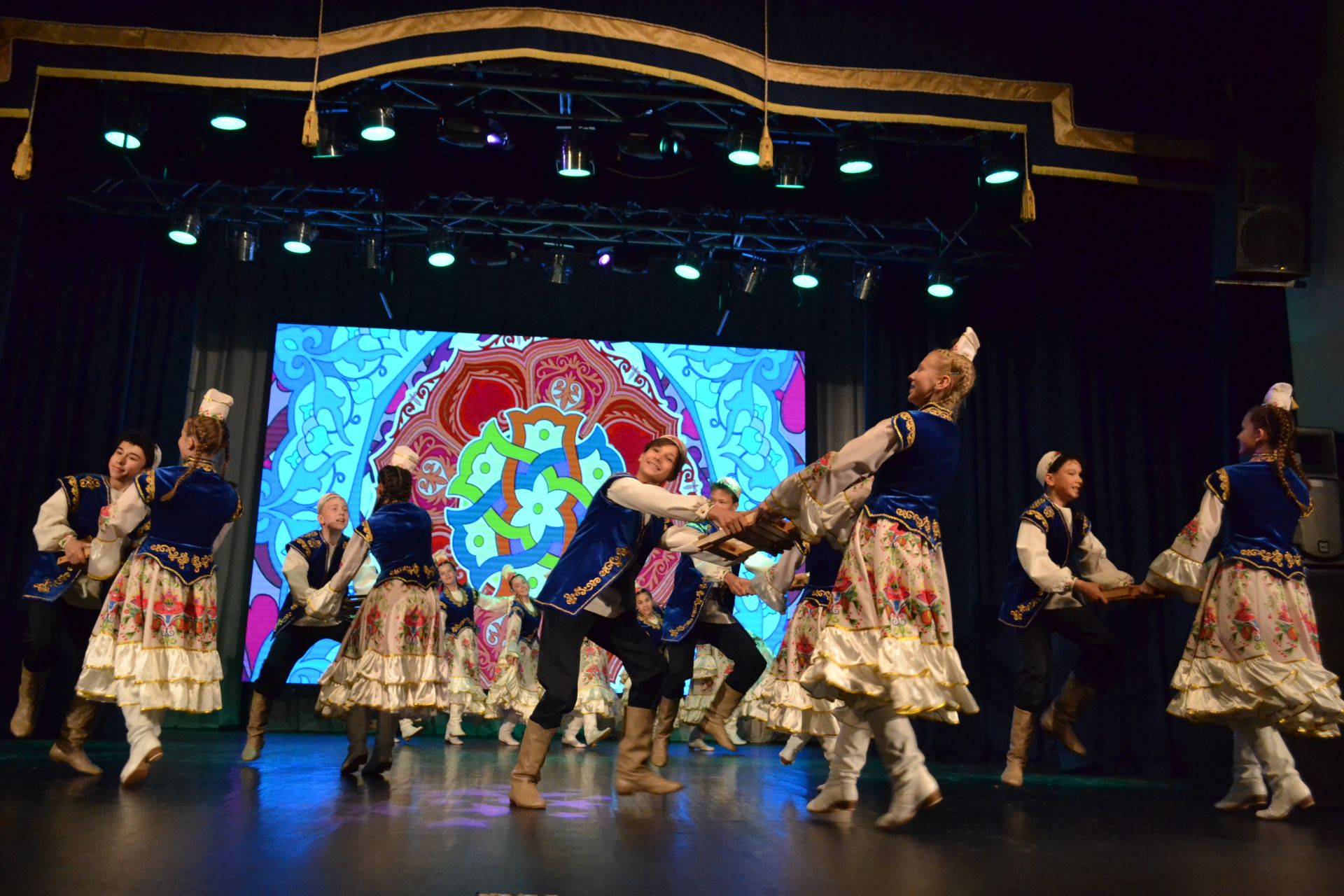 10 лет «Конфетти»: от первого шага до аплодисментов