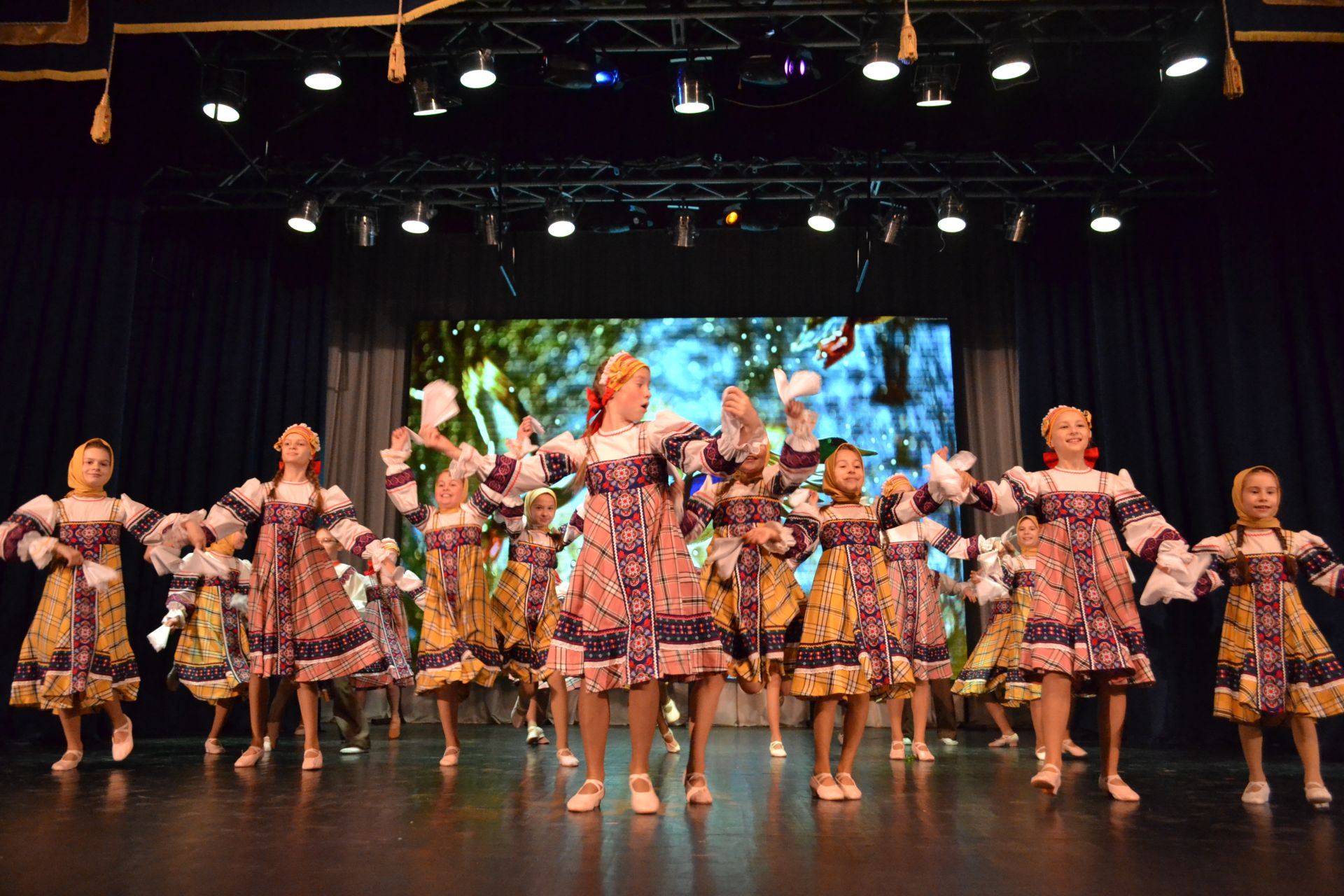 10 лет «Конфетти»: от первого шага до аплодисментов