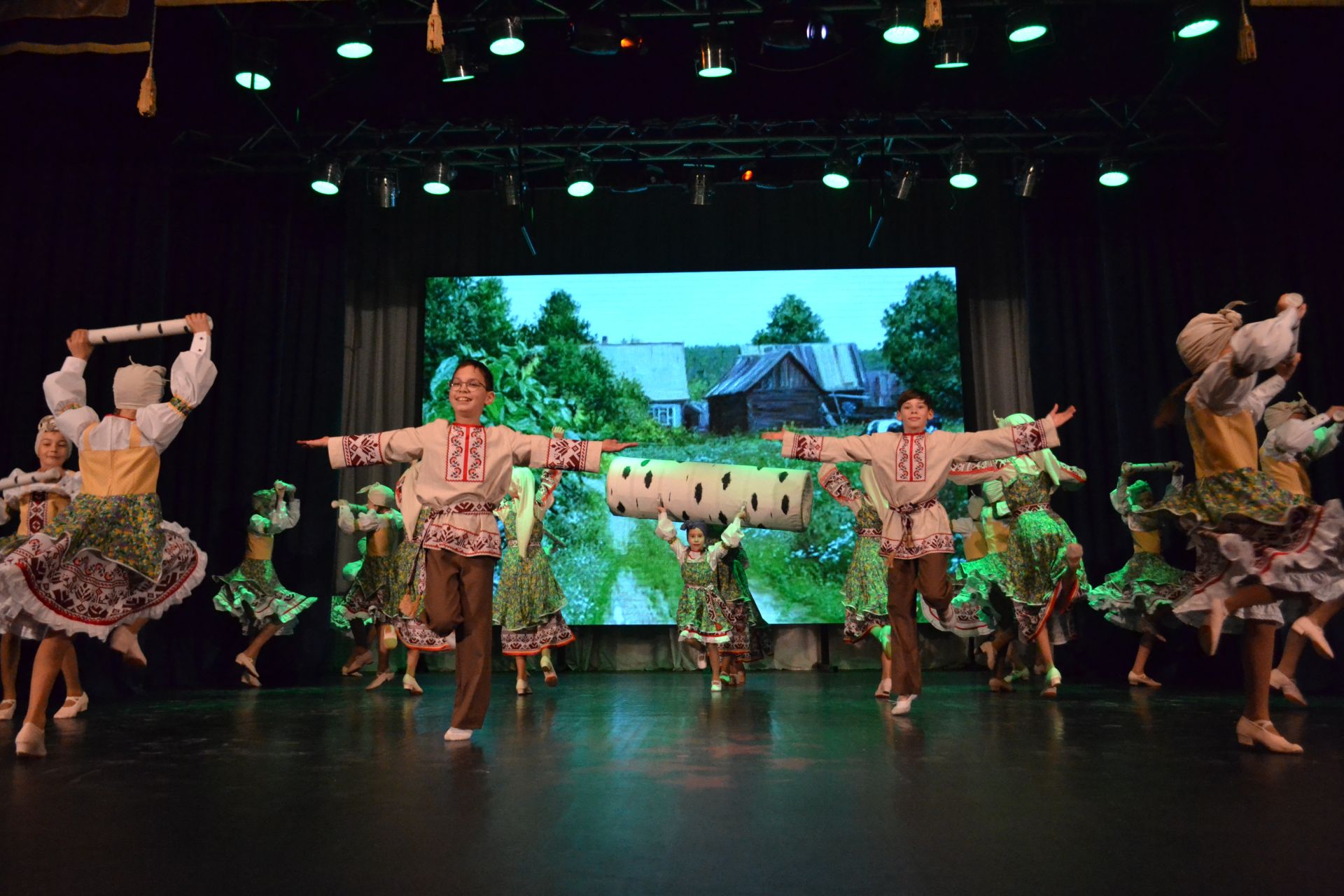 10 лет «Конфетти»: от первого шага до аплодисментов