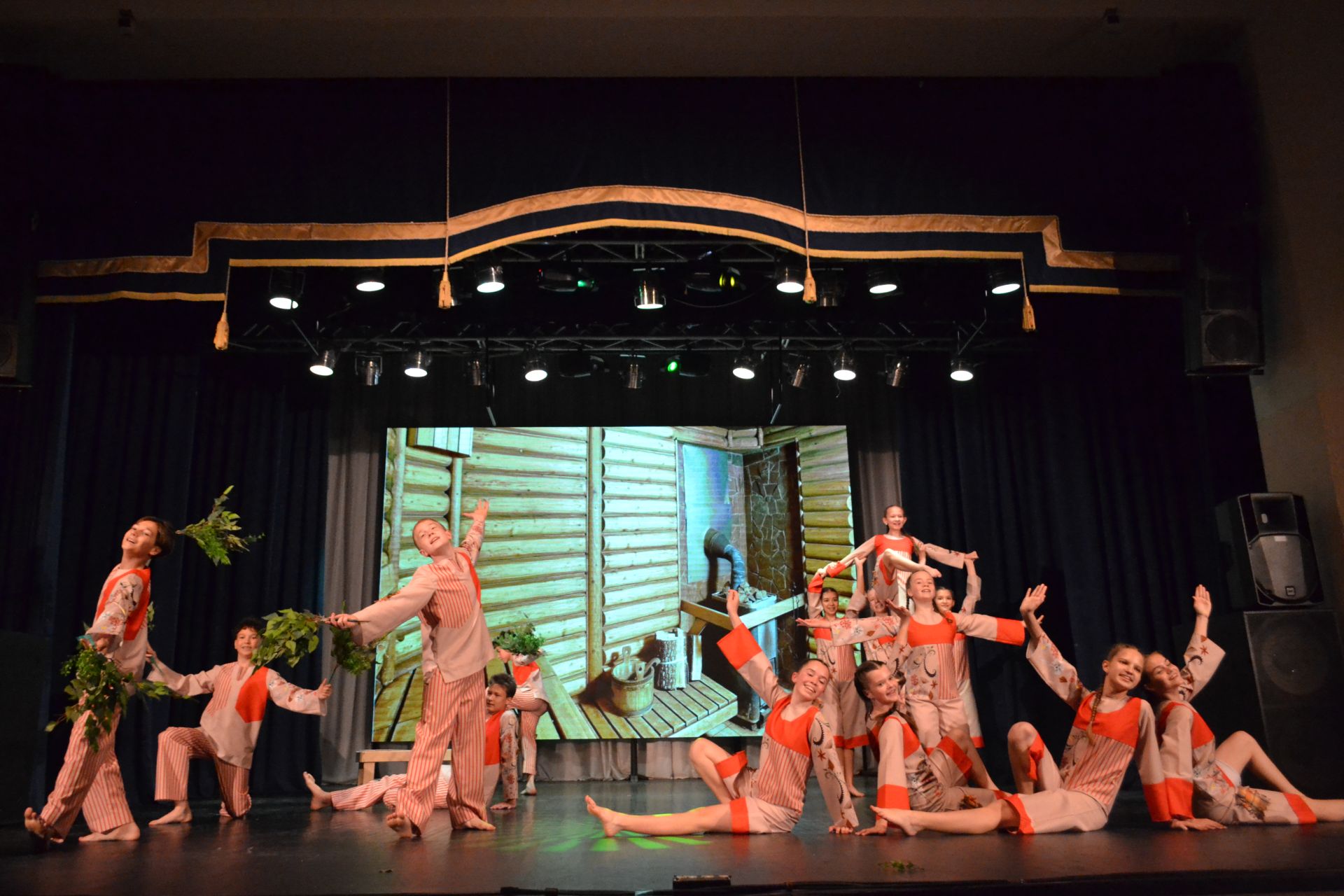 10 лет «Конфетти»: от первого шага до аплодисментов