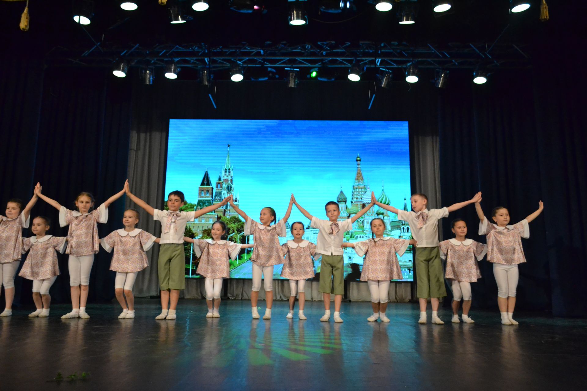 10 лет «Конфетти»: от первого шага до аплодисментов