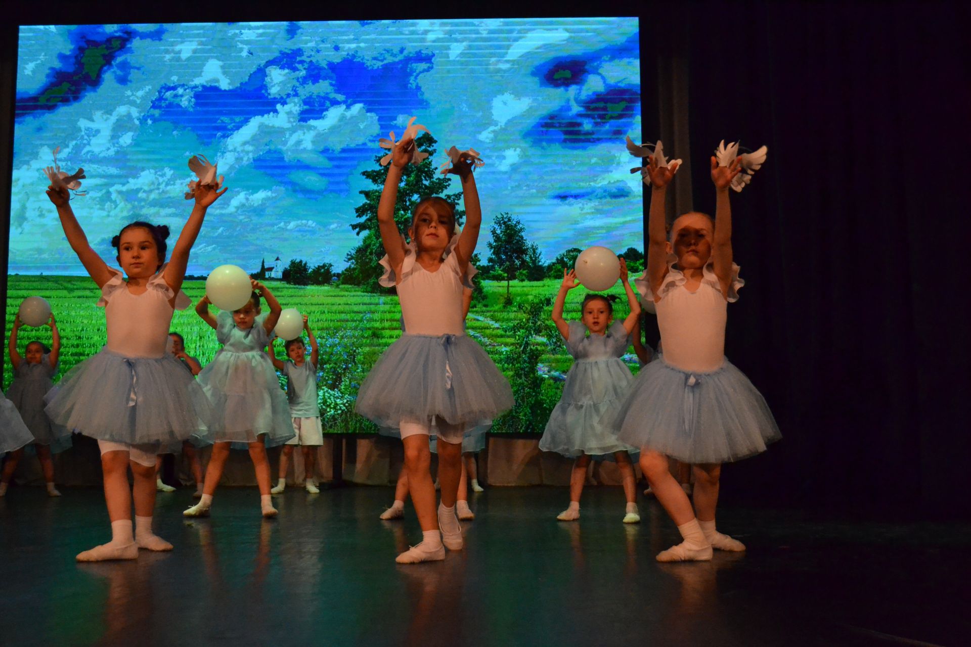 10 лет «Конфетти»: от первого шага до аплодисментов