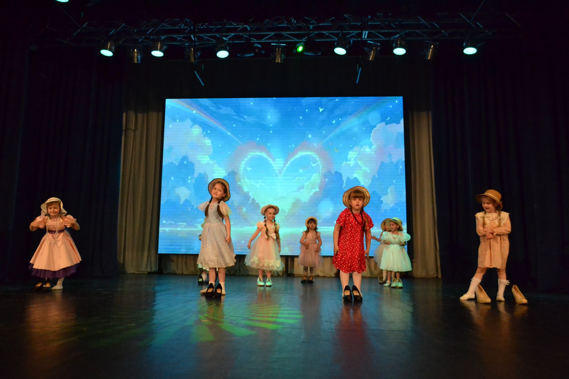 10 лет «Конфетти»: от первого шага до аплодисментов