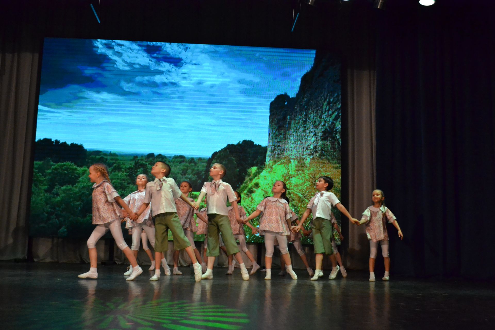 10 лет «Конфетти»: от первого шага до аплодисментов