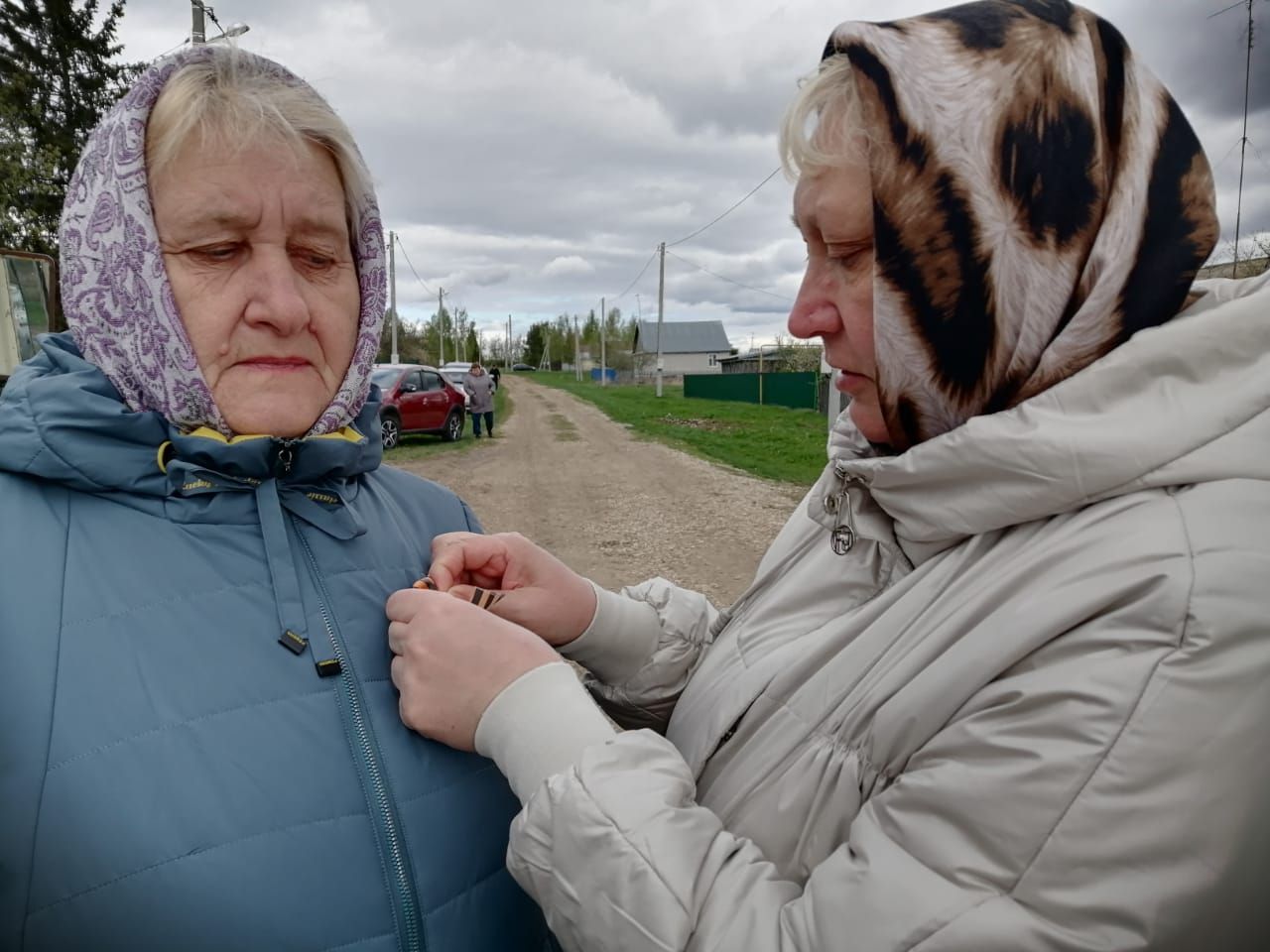 Георгиевская ленточка объединяет поколения в преддверии Дня Победы