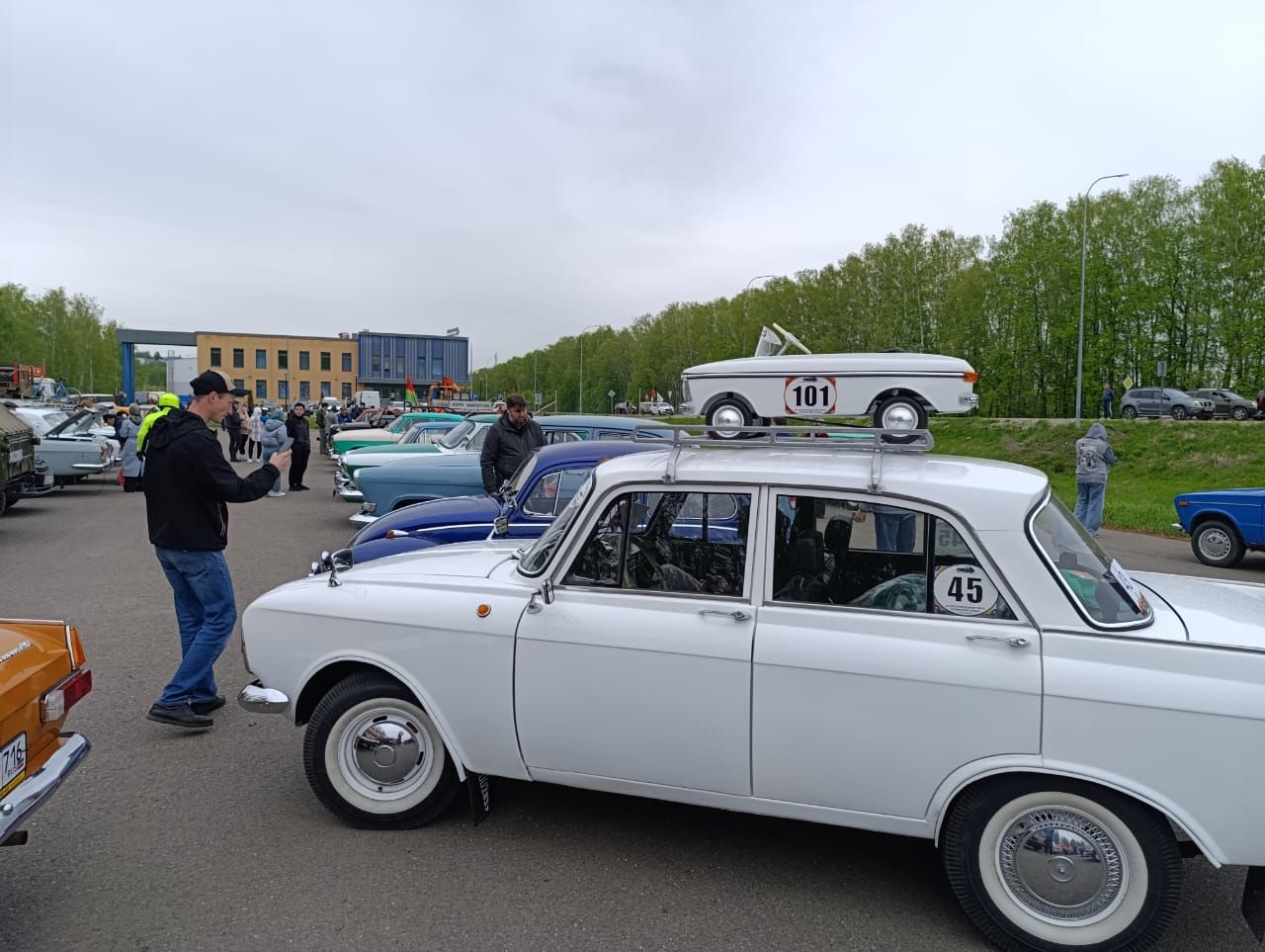 Ретро-автопробег «Казанский обвод — Дорогами памяти» побывал в Верхнем Услоне