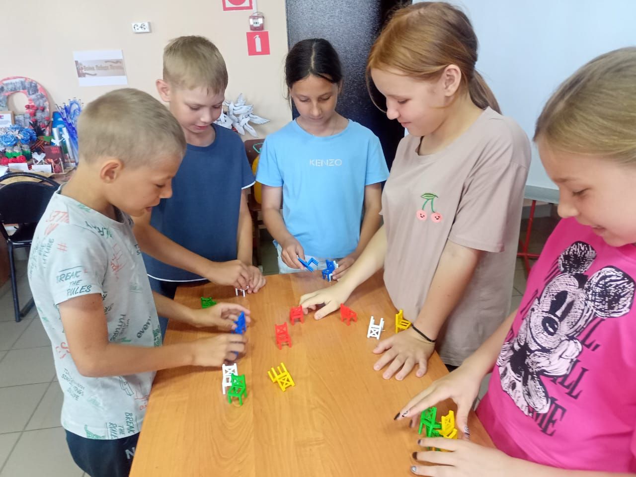 «Лето с друзьями в стиле диско»: яркий праздник для детей в Макулово