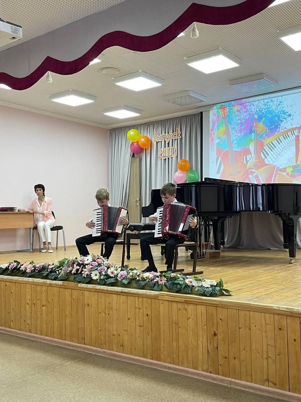 В Детской школе искусств Верхнего Услона прошел выпускной вечер