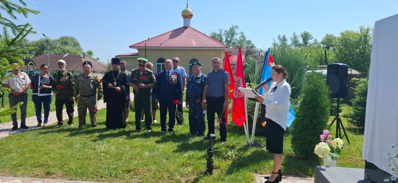 В Татарском Бурнашеве открыли мемориал ветеранам и участникам боевых действий